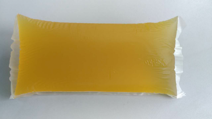 Pegamento caliente sólido de goma sintético del pegamento del derretimiento para el etiquetado del papel de acondicionamiento de los alimentos 0